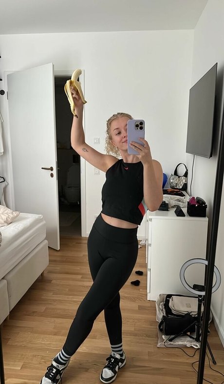 Mimi Lintrup 女優 写真