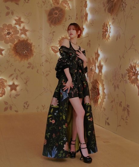 Ayaka Miyoshi ホットなモデル 写真