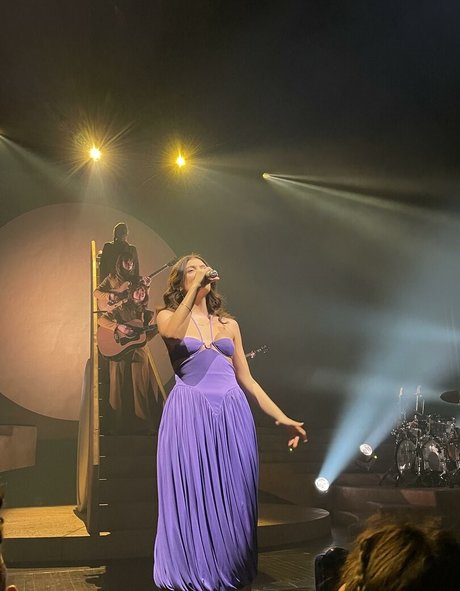 Lorde ポルノスター エロティック 写真