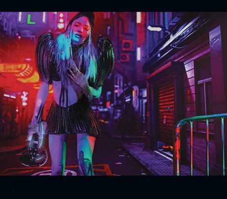 Grimes ヌードモデル 写真