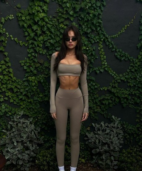 Holly Mueller 完璧なスター 写真