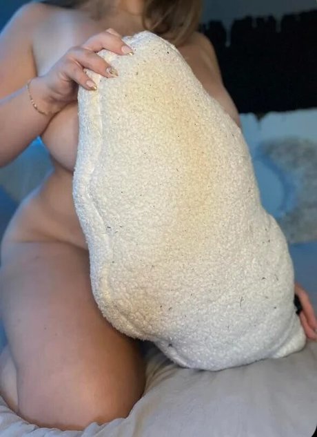 EmilyLittless ポルノスター セクシー 写真