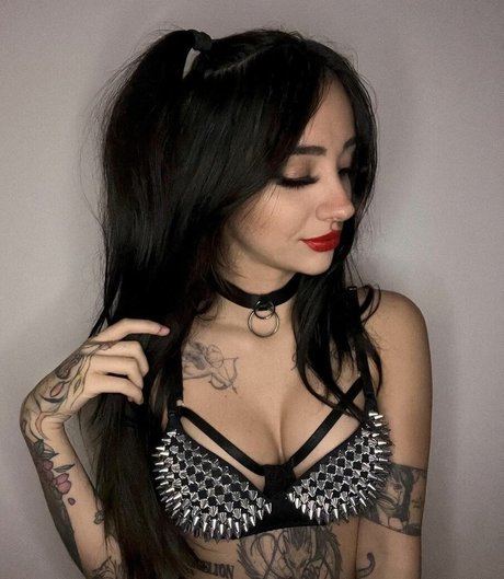 Leticia Caputi 完璧なスター ギャラリー