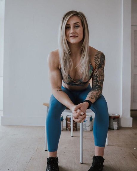 Josie Hamming 裸のスター 写真