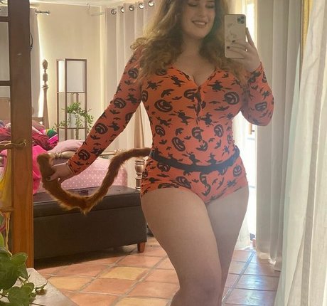Moxy Mary 可愛いモデル 画像