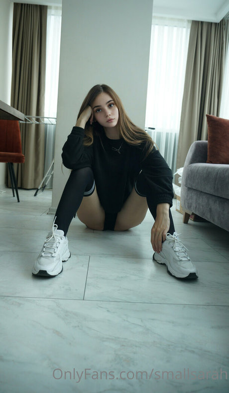 Sarah Small 完璧なモデル 画像
