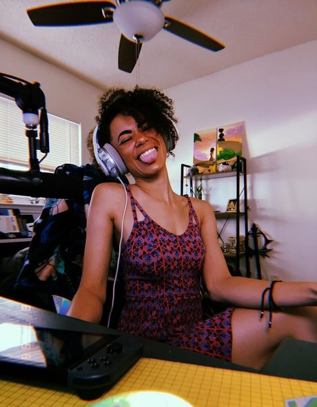 BlackKrystel セックスポルノスター 画像