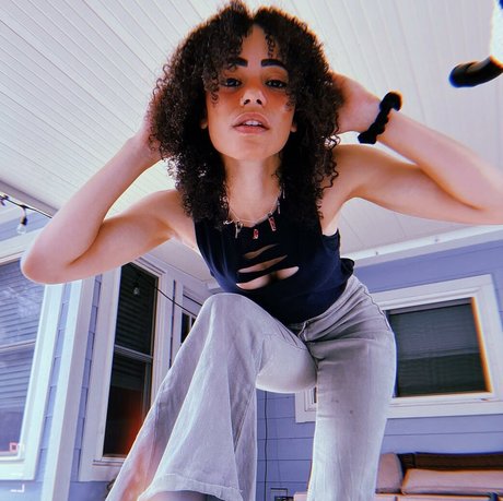BlackKrystel ポルノスター セックス 写真