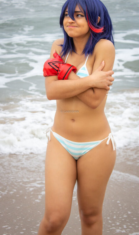 小さいペニスのシーメールOnlyFans HD ギャラリー