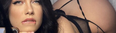 Yenay Agenjo アートポルノスター 写真