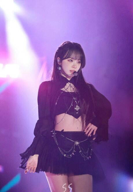 Kim Chaewon 高品質モデル ギャラリー