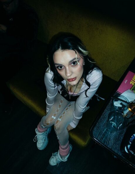 d gallavichh Daryana アダルトモデル ギャラリー