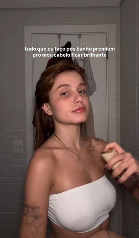 ぽっちゃり巨乳オンリーファンズ ホット 写真