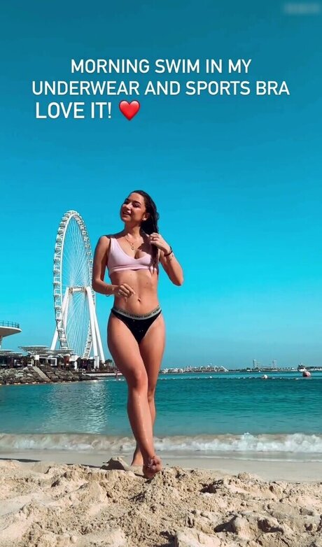 Jesina Amweg ポルノモデル 画像