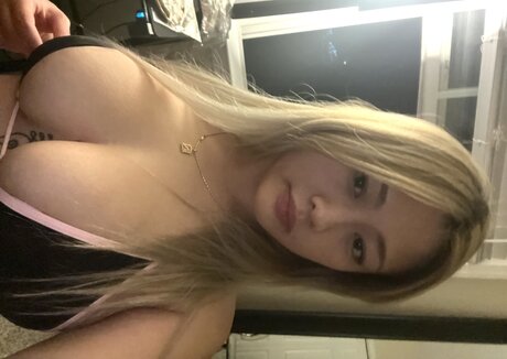 Ygwbt セックス女優 写真