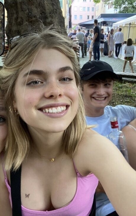 Theresa vth ポルノスター アート 写真