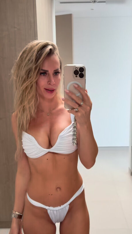 Alina Schulte im Hoff スターセックス 写真