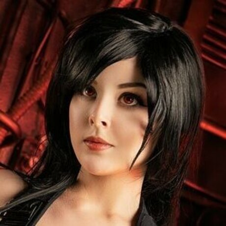 Tifa Cosplay ホット女優 ギャラリー