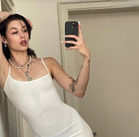 Janaxnell エロティックなスター 写真