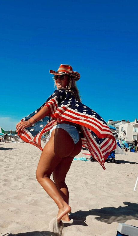 Maggie Kimberlin トップスター 写真