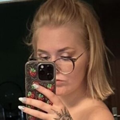 vivianwoywodt top profile image