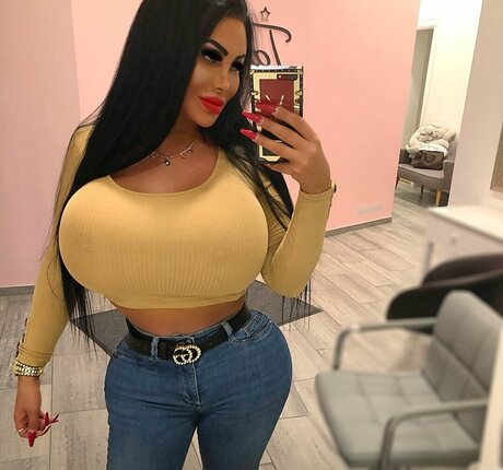 Real Barbie Berlin 素敵なモデル 写真