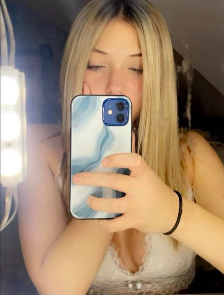 blondexbb bryanamae ポルノスター トップ 写真