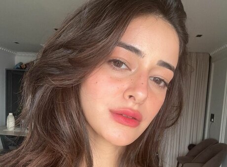 Ananya Pandey 女優 写真