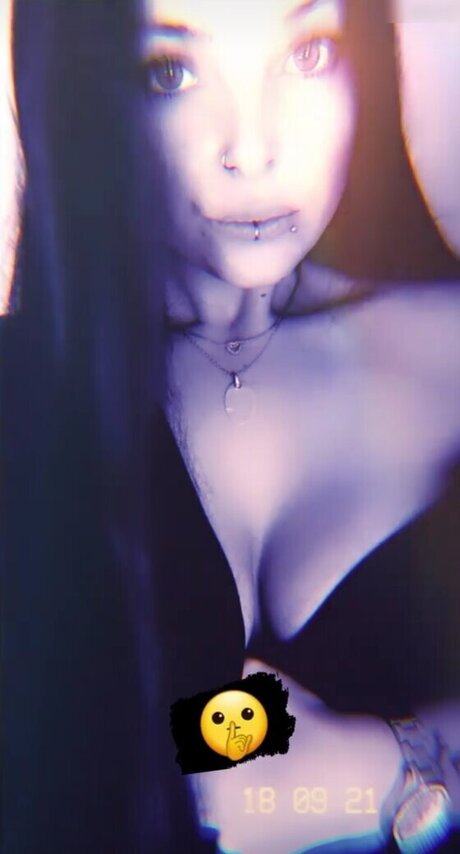 Flashinaa アダルト女優 写真