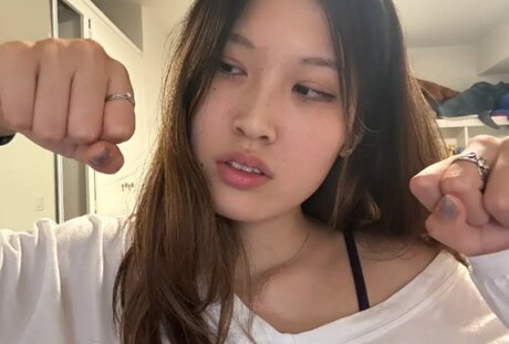 baitu asmr モデル 画像
