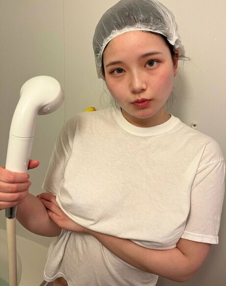 Asuasuasu0720 アダルトスター 写真