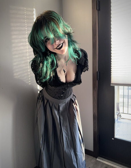 Swaggycucumber セクシーなポルノスター 写真