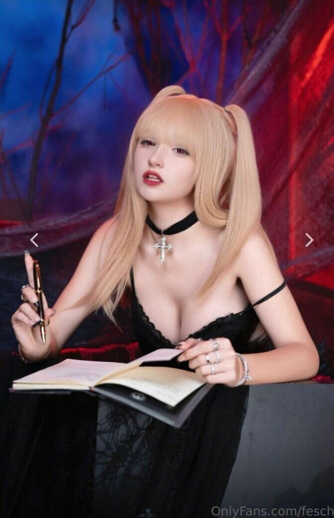 女性ボディビルダー オンリーファンズ ポルノグラフィック 写真