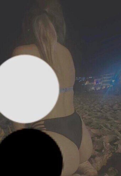 Fidan Atalay セクシーモデル 画像