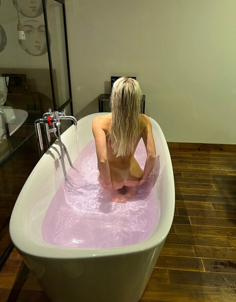 Louisa Becker 最高のスター 写真