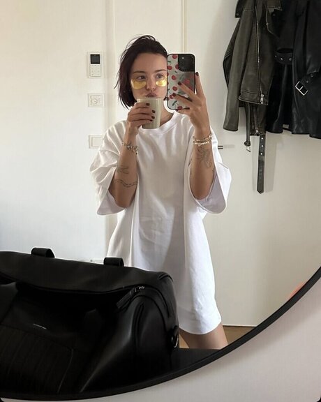 Hannaahcarolina ポルノスター アダルト 画像