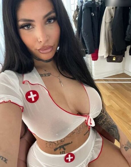 silaaabaeee 女優 画像