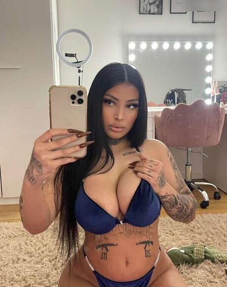 silaaabaeee セクシーモデル 写真