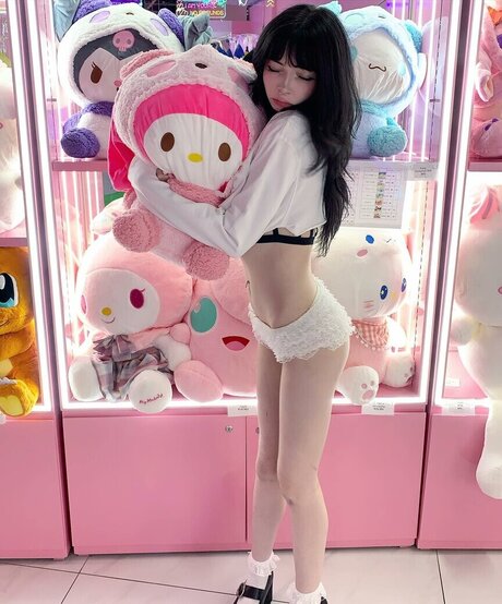 アジアン スロッピー OnlyFans セクシー 写真