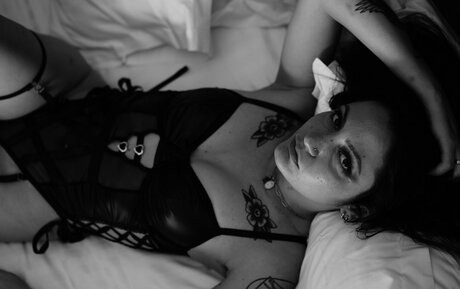 OnlyFansでチャット 美しいポルノ 画像