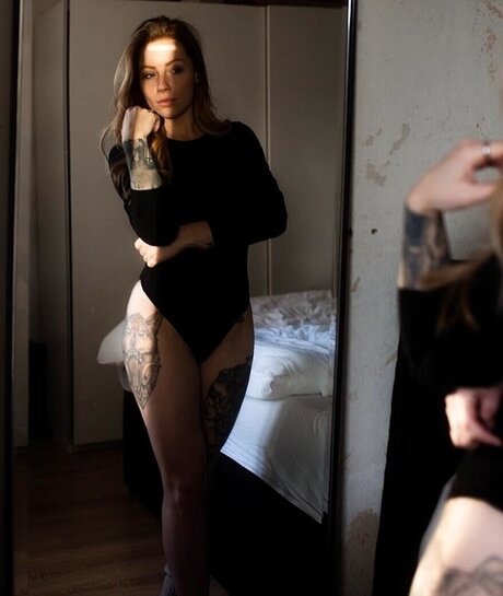 Denise Schwitalle ヌードモデル ギャラリー