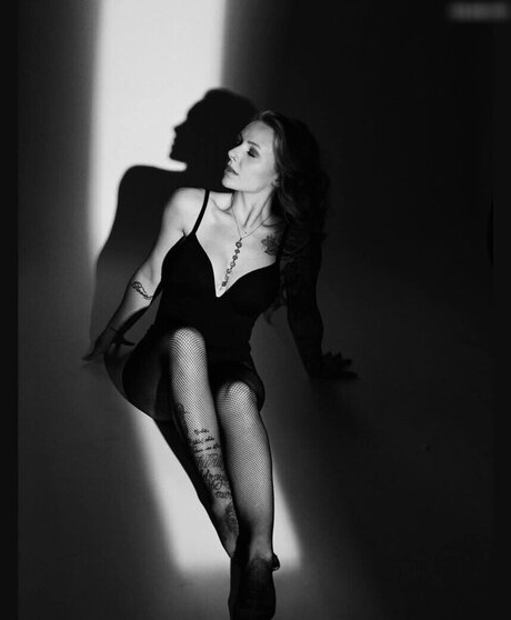 Denise Schwitalle ヌードモデル 写真