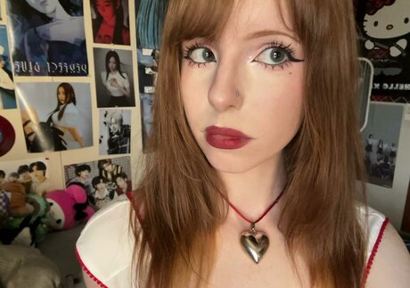 Spideryyem セックス女優 画像