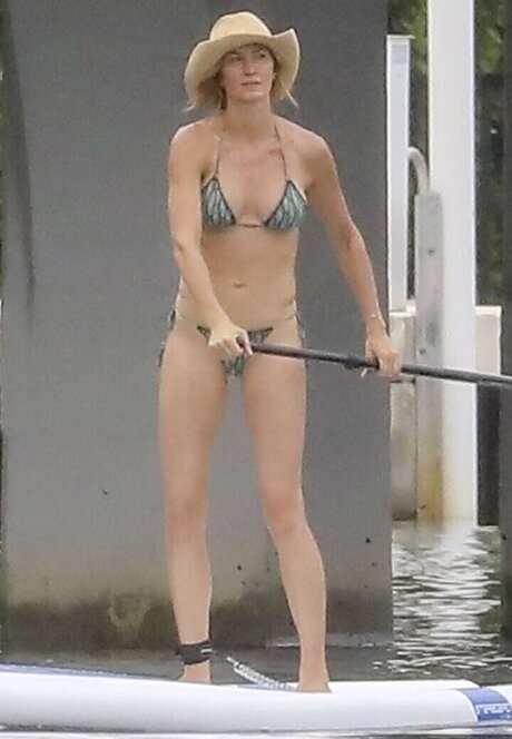 Gisele B ndchen ポルノスター 裸 画像