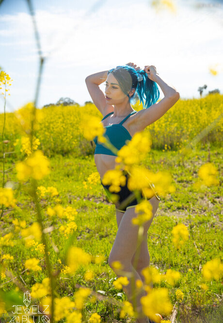 巨尻熟女オンリーファンズ ホット裸 画像
