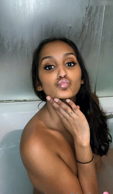 Lea Monet ホットスター 写真