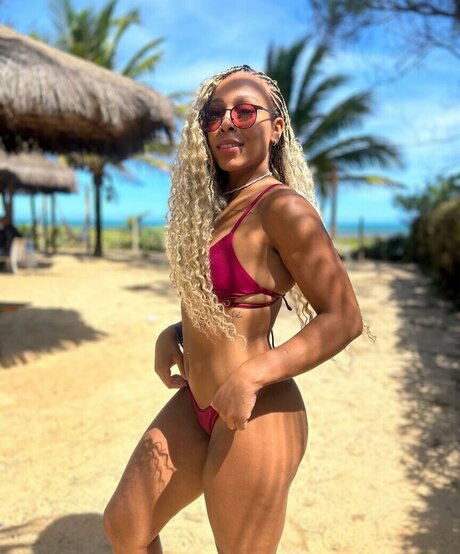 Lorrane Dos Santos ホットモデル 画像