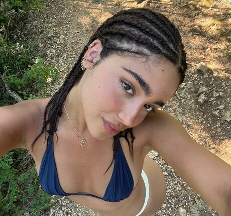 Yasmin Barbieri HDモデル 画像