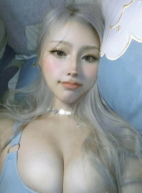 Globoib Hotvirgin 女優 写真