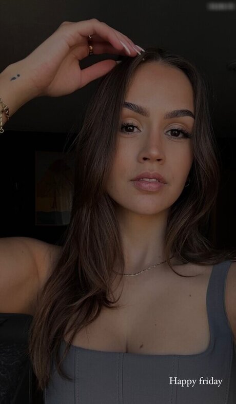 ロシアのアナルOnlyFans セクシーヌード 写真